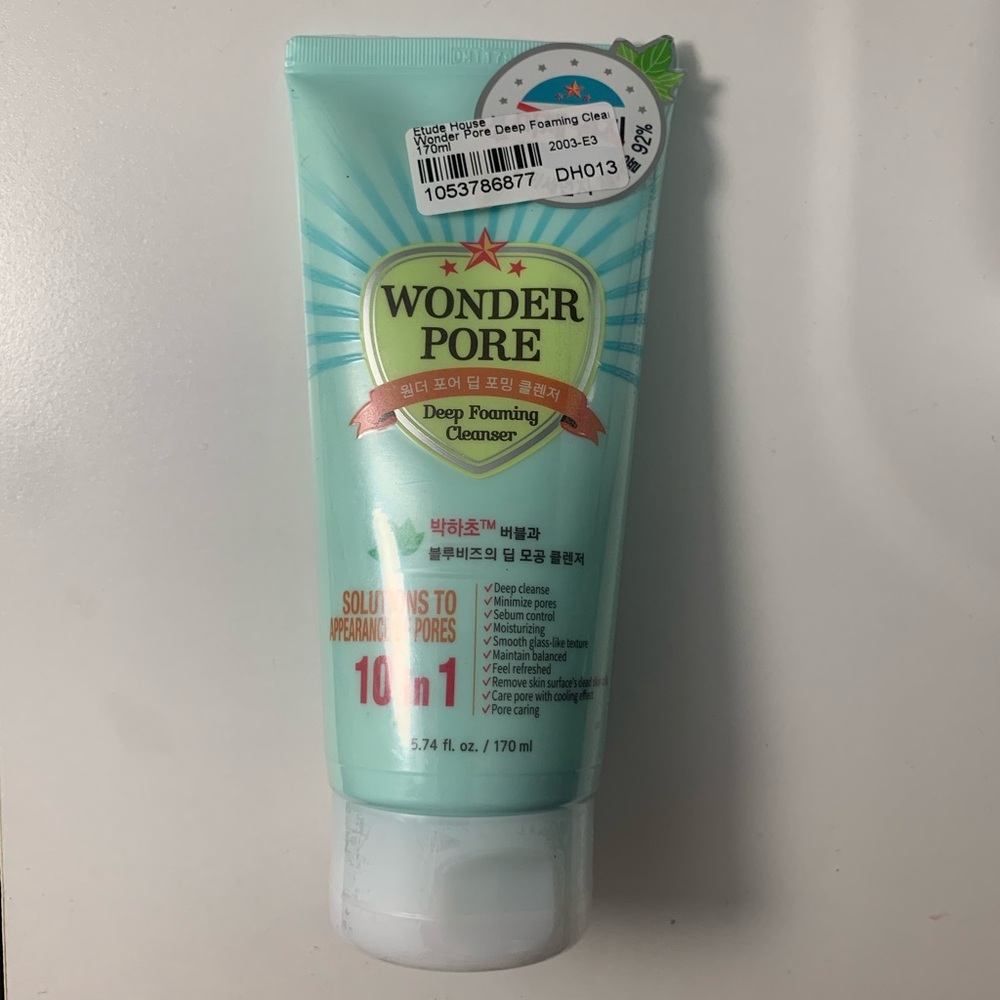 Etude House’s Wonder Pore Deep Foaming Cleanser
